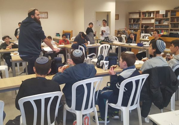 לומדים תורה אחה”צ
